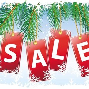 Whole closet discounted! Trying to sell everything before travelling!